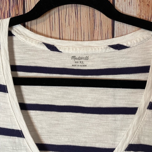 Madewell Navy and White Striped Short Sleeve Tee with pocket, size XL - Picture 2 of 4